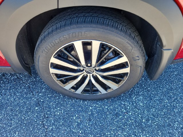 Used 2023 Nissan Pathfinder Platinum AWD/4WD image 6