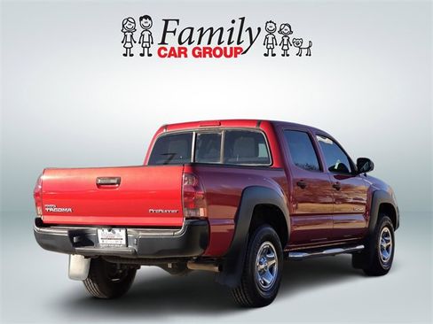 Used 2015 Toyota Tacoma PreRunner image 4