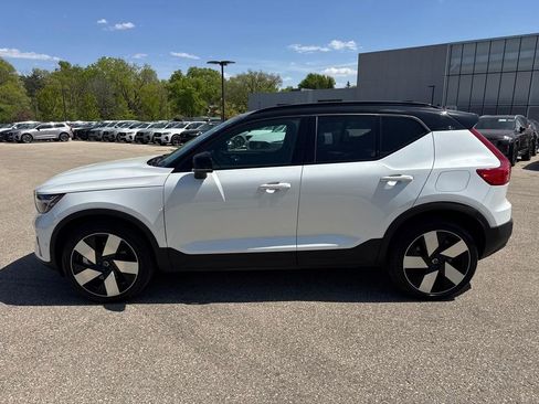 Used 2023 Volvo XC40 Recharge Plus AWD/4WD image 2