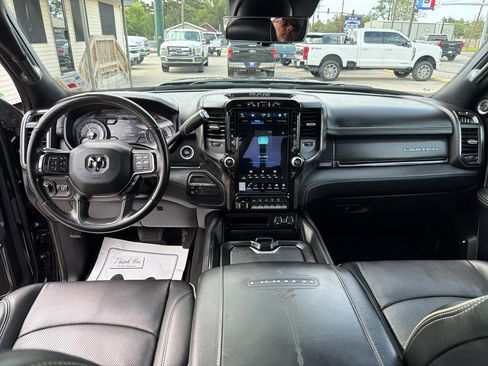Used 2022 RAM 3500 Limited AWD/4WD image 23
