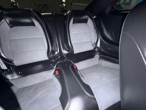 Used 2019 Ford Mustang Shelby GT350 w/ Technology Package image 32