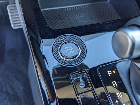 Certified 2024 Kia Niro EX Touring image 27