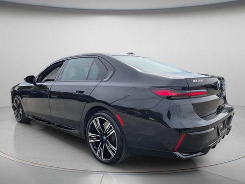Used 2023 BMW 740i RWD image 7