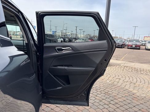Used 2024 Kia Sportage SX image 43