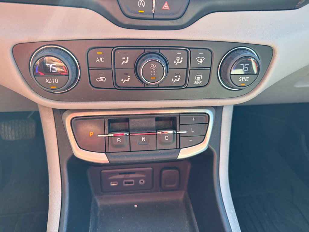 Certified 2024 GMC Terrain SLT w/ LPO, Floor Liner Package AWD/4WD image 20