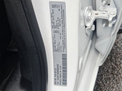 Certified 2021 RAM 1500 Laramie image 34