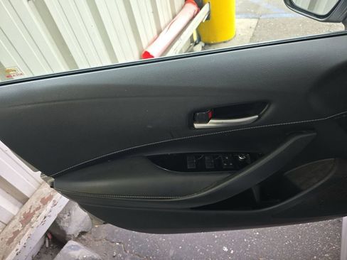 Used 2019 Toyota Corolla SE w/ Carpet Mat Package image 13