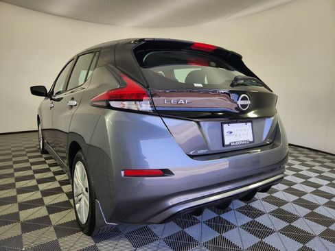 Used 2025 Nissan Leaf S FWD image 3