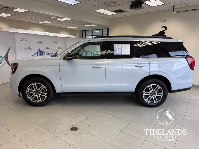 Used 2025 Ford Expedition Active RWD image 5