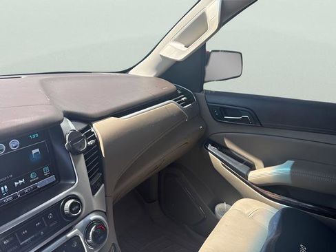 Used 2017 GMC Yukon XL SLT image 10