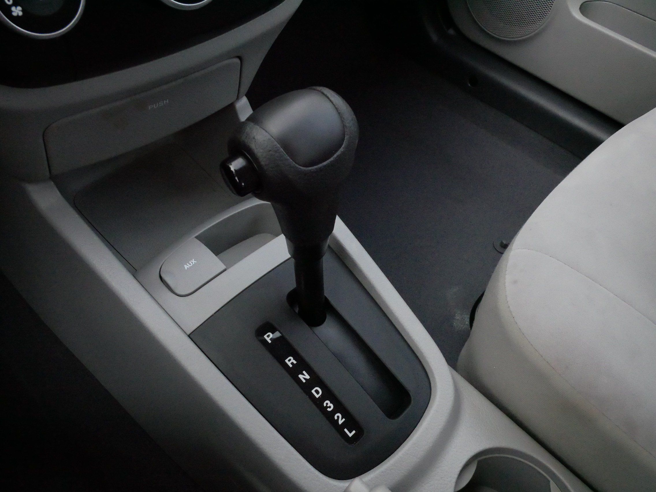 Used 2009 Kia Spectra LX FWD image 24