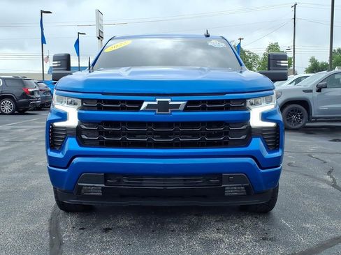 Used 2022 Chevrolet Silverado 1500 RST AWD/4WD image 2