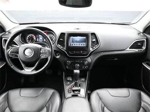 Used 2020 Jeep Cherokee Latitude Lux w/ Comfort/Convenience Group image 12