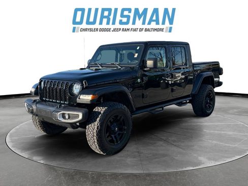 Used 2020 Jeep Gladiator Sport w/ Quick Order Package 24S image 2