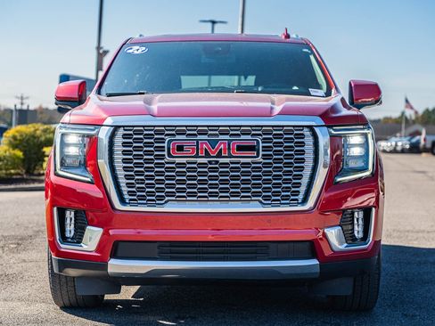 Used 2023 GMC Yukon Denali image 2
