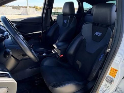 Used 2017 Ford Focus RS image 26