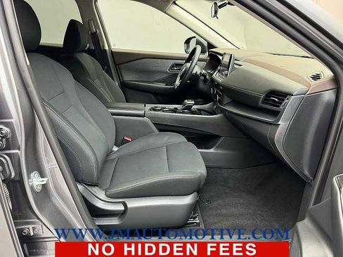 Used 2023 Nissan Rogue S image 19