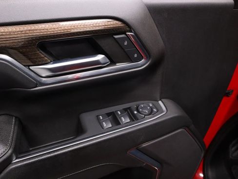 Used 2024 Chevrolet Silverado 1500 LT image 24