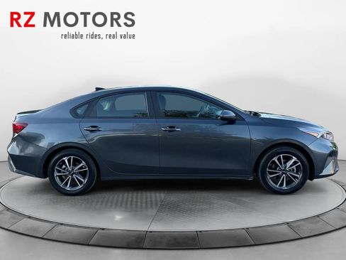Used 2023 Kia Forte LXS FWD image 6
