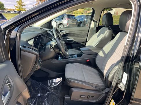 Used 2017 Ford Escape Titanium image 11