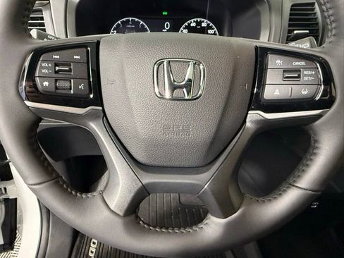 Used 2026 Honda Odyssey EX-L image 18