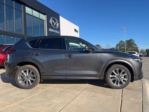New 2025 MAZDA CX-5 AWD 2.5 S w/ Premium Plus Pkg image 3