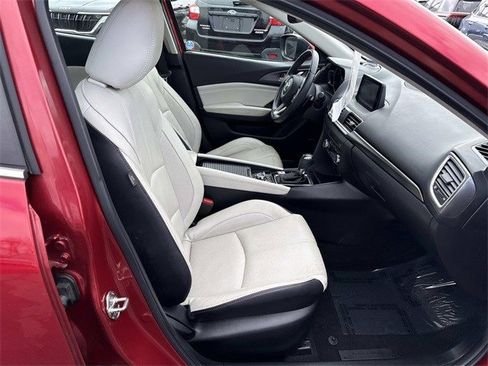 Used 2018 MAZDA MAZDA3 Grand Touring w/ Premium Equipment Package image 9