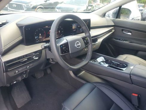 Certified 2025 Nissan Murano SV FWD image 14