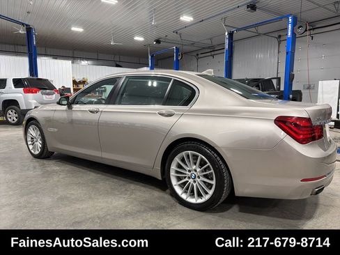 Used 2015 BMW 750Li xDrive image 14