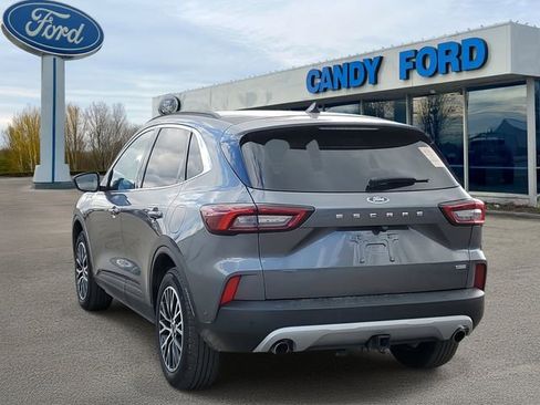 Used 2023 Ford Escape SE w/ PHEV Premium Package image 3
