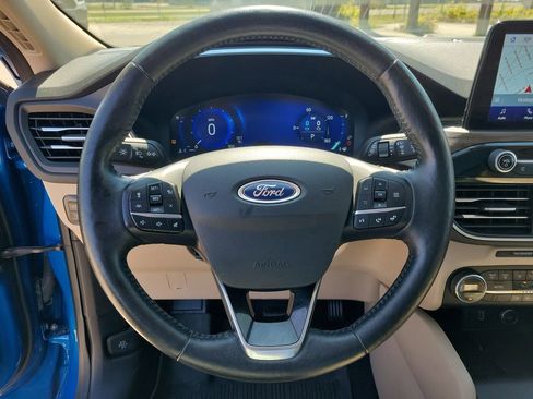 Used 2020 Ford Escape Titanium w/ Titanium Premium Package 2.0 AWD/4WD image 24