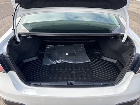 Used 2022 Subaru Legacy Limited image 14