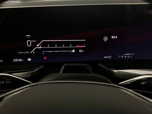 Used 2025 Cadillac Escalade Premium Luxury image 15