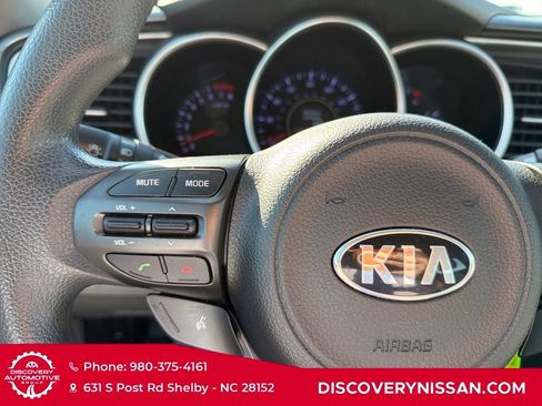 Used 2015 Kia Optima LX FWD image 21