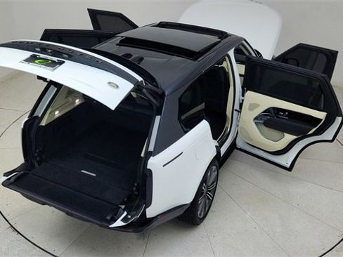 Used 2023 Land Rover Range Rover Long Wheelbase Autobiography image 89