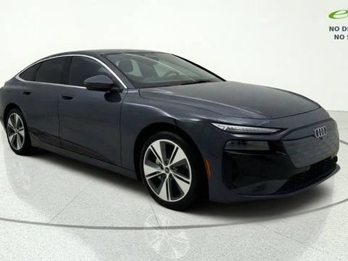 Used 2025 Audi A6 e-tron Premium Plus w/ Premium Plus RWD image 3