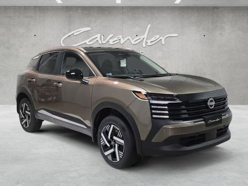 New 2026 Nissan Kicks SV FWD image 2