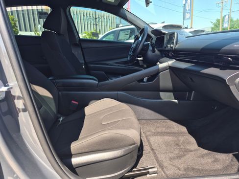 Certified 2025 Hyundai Elantra Sport w/ Cargo Package FWD image 31