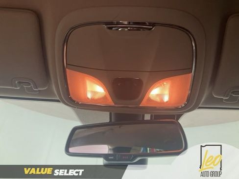 Used 2016 Jeep Cherokee Latitude w/ Comfort/Convenience Group AWD/4WD image 16