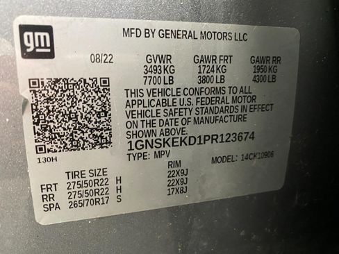 Used 2023 Chevrolet Suburban RST AWD/4WD image 34