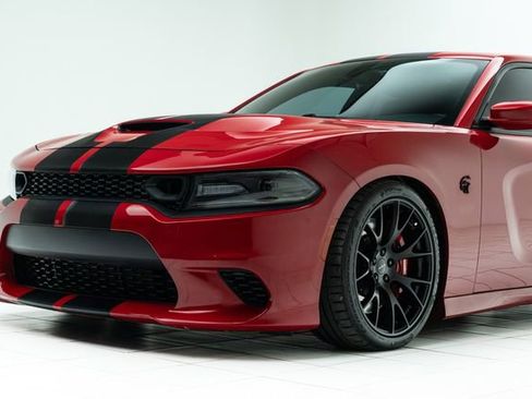 Used 2016 Dodge Charger SRT Hellcat w/ Harman/Kardon Audio Group image 10