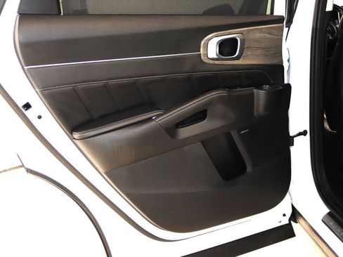 Used 2023 Kia Sorento SX Prestige image 56