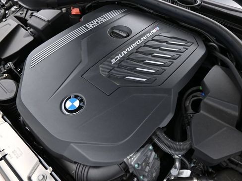 Used 2026 BMW M240i xDrive Coupe AWD/4WD image 28