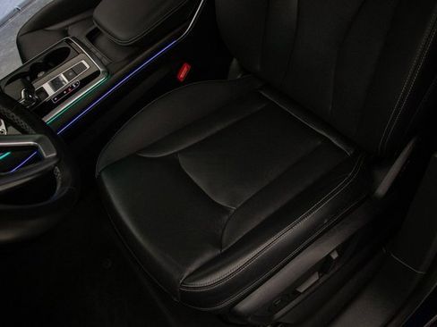 Used 2021 Audi Q8 Premium Plus image 30