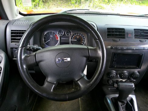Used 2009 HUMMER H3 X image 24