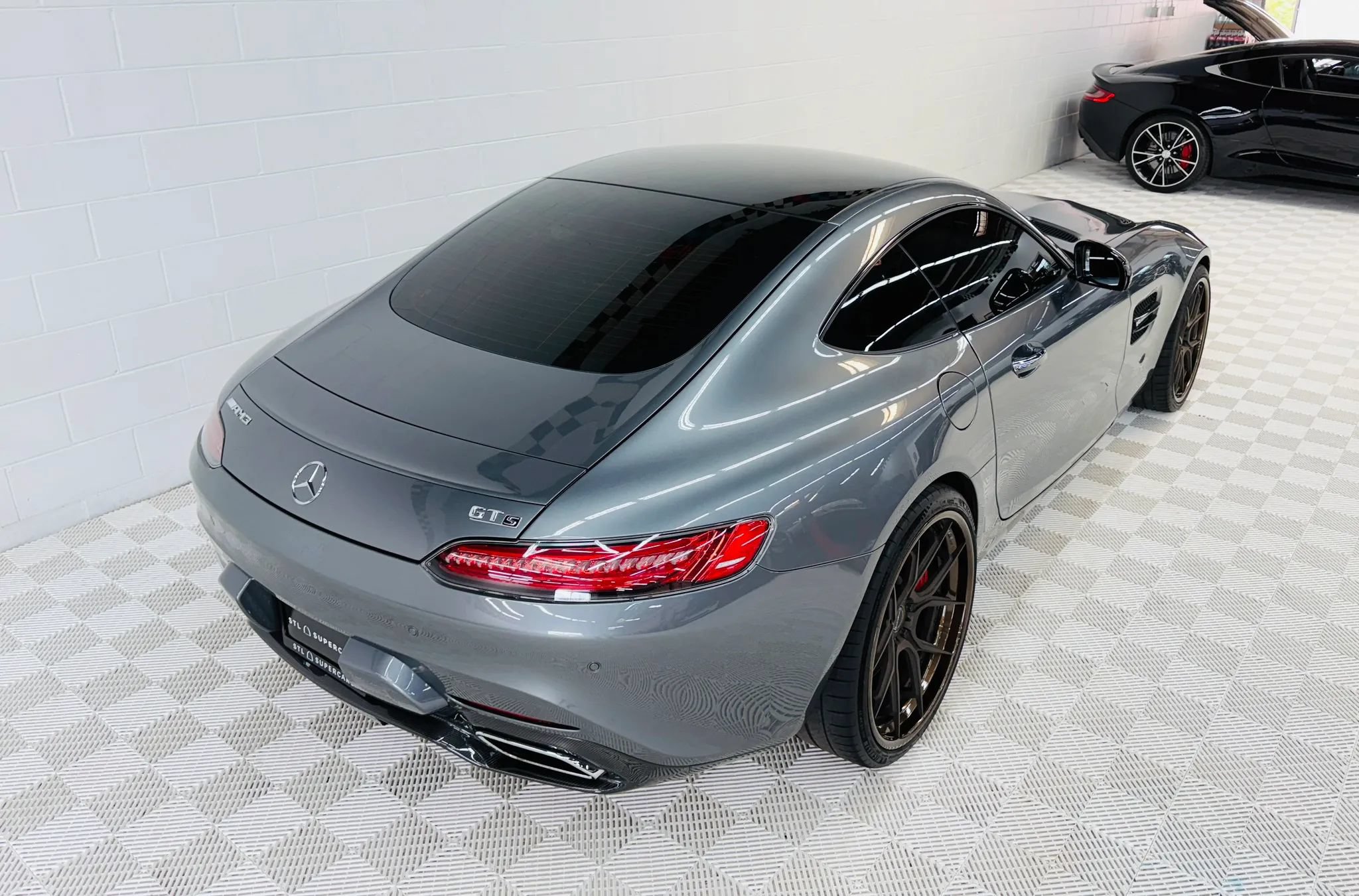 Used 2016 Mercedes-Benz AMG GT S image 9