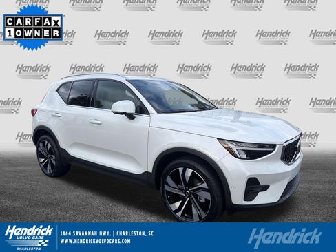 Certified 2023 Volvo XC40 B5 Plus w/ Protection Package Premier AWD/4WD image 1