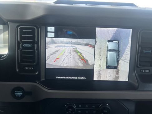 Used 2022 Ford Bronco Wildtrak image 20