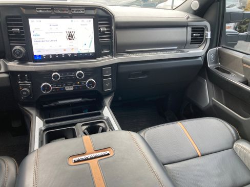 Certified 2024 Ford F350 Platinum w/ FX4 Off-Road Package image 13