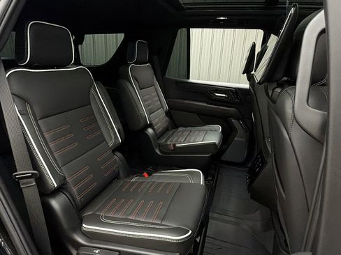 Used 2026 GMC Yukon AT4 Ultimate w/ LPO, Floor Liner Package AWD/4WD image 41